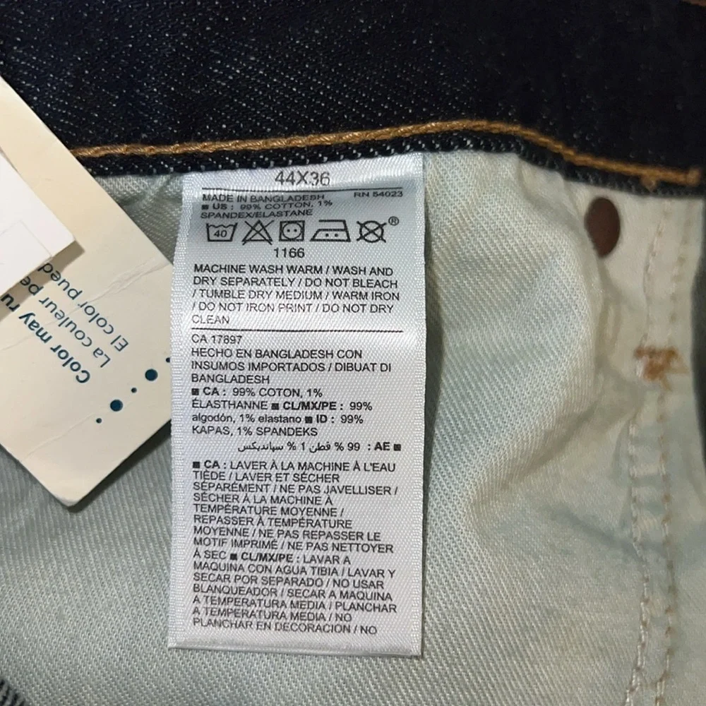 NWT‎ Old Navy Dark Wash Blue Jeans- 44x36